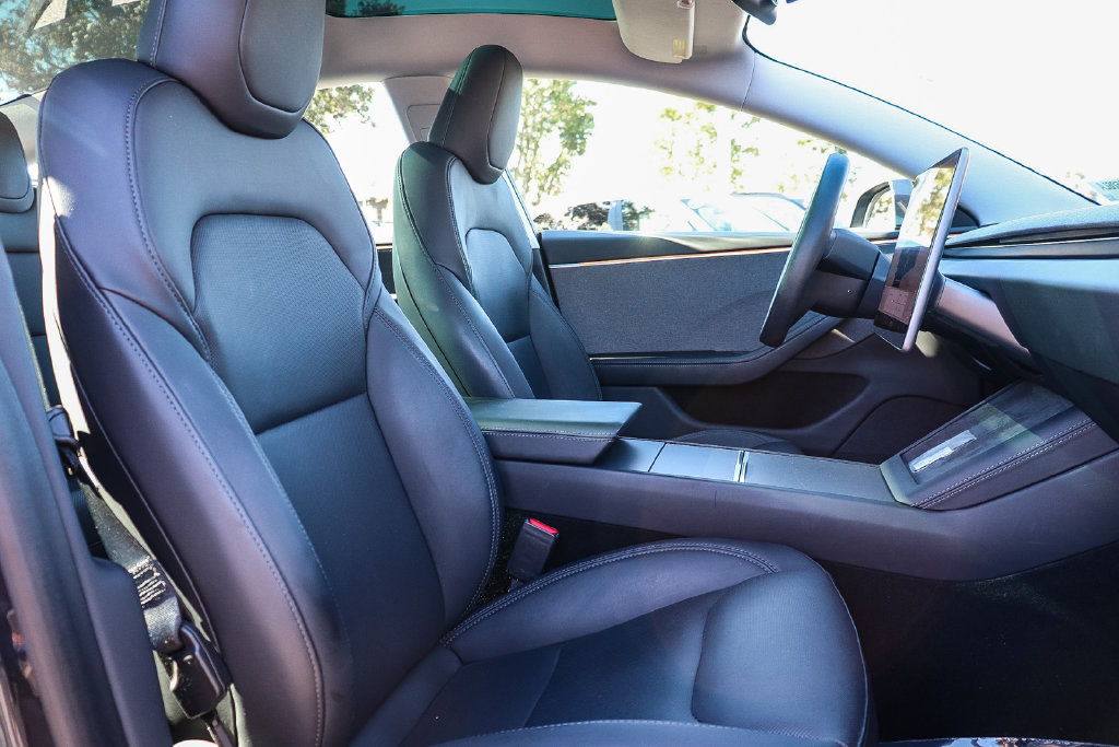 Used 2024 Tesla Model 3 Standard Range RWD image 15