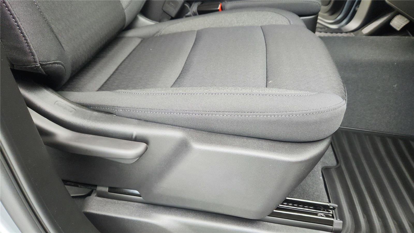 New 2025 Chevrolet Silverado 1500 Custom image 31