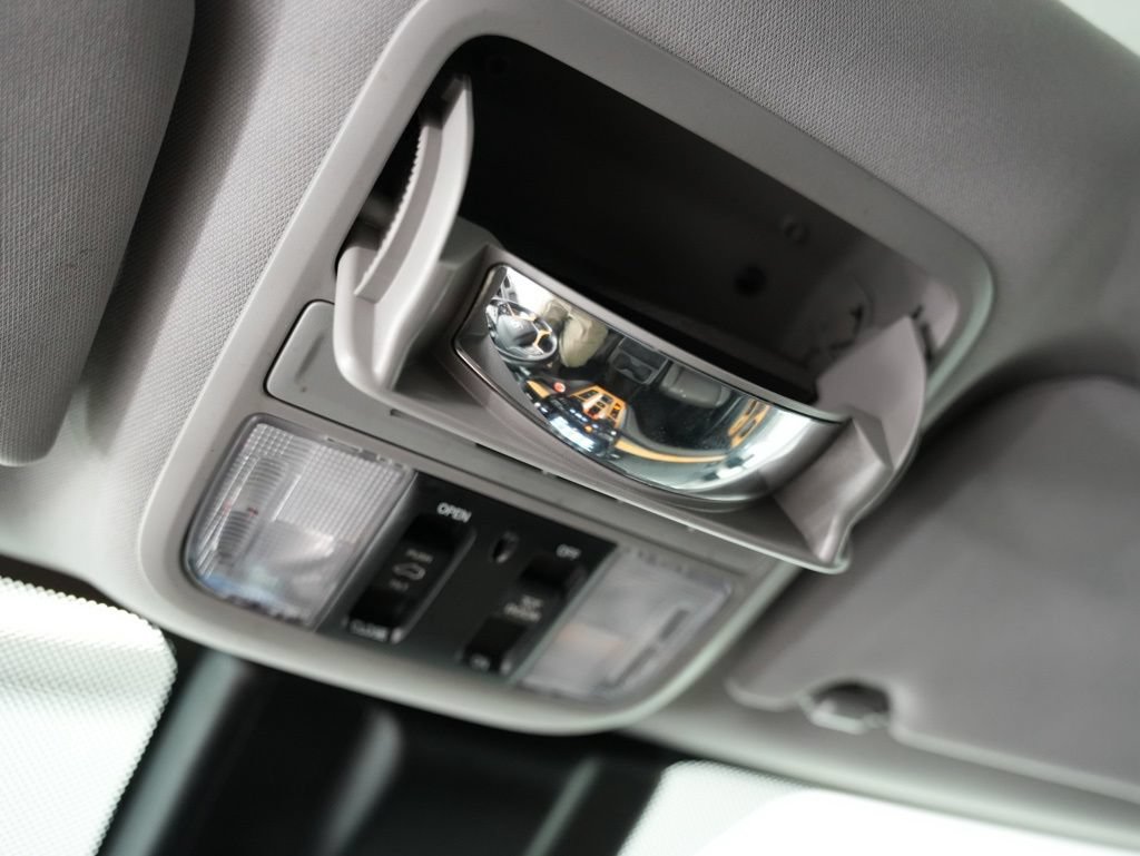 Used 2018 Honda Odyssey Elite image 48