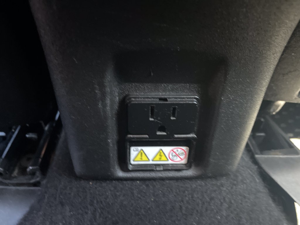 Certified 2017 Jeep Renegade Altitude AWD/4WD image 38