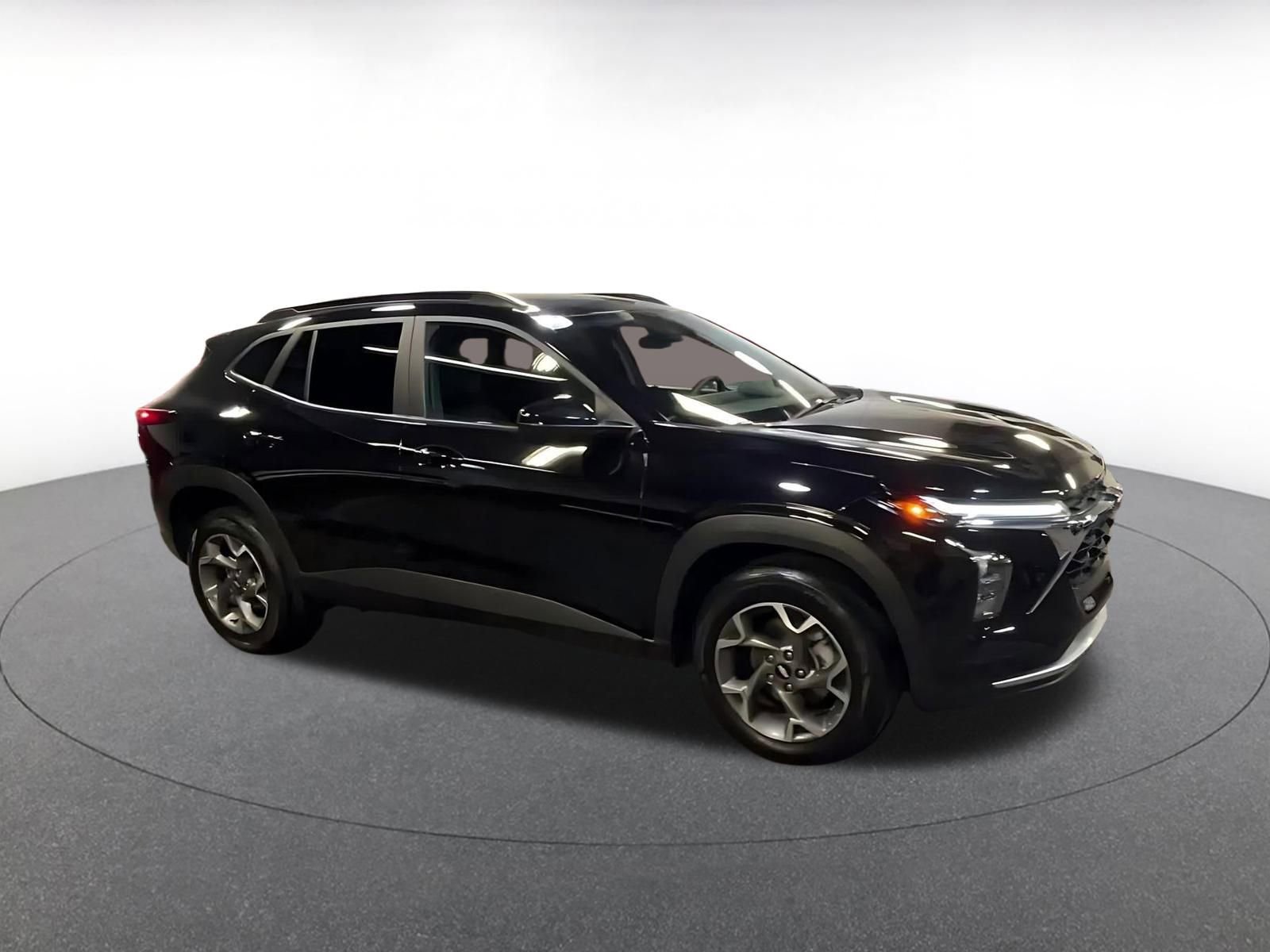 Used 2025 Chevrolet Trax LT video 2