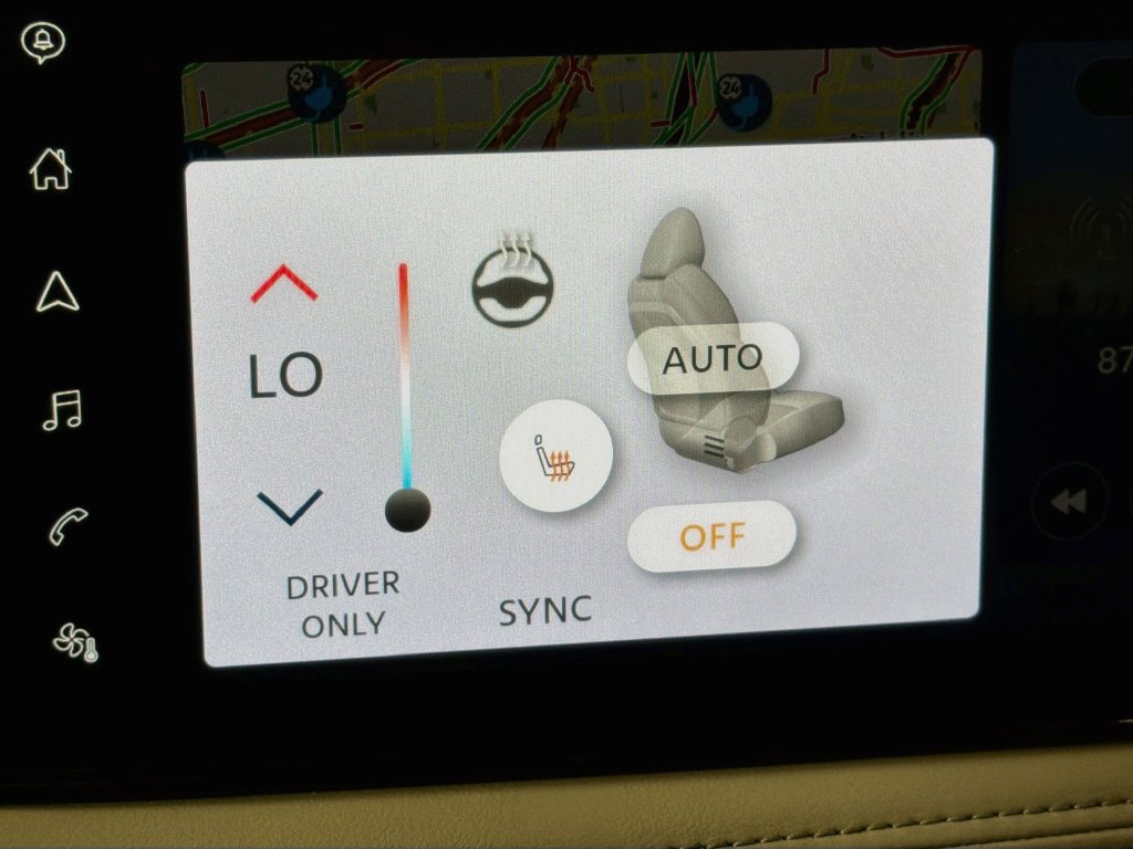 Used 2024 Nissan Ariya AWD image 20