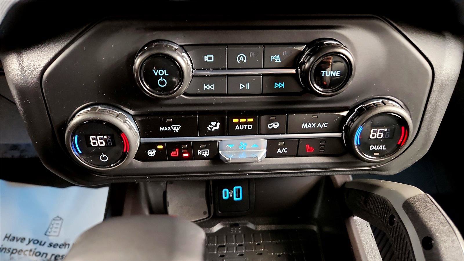 Used 2024 Ford Bronco Outer Banks w/ Sasquatch Package image 30