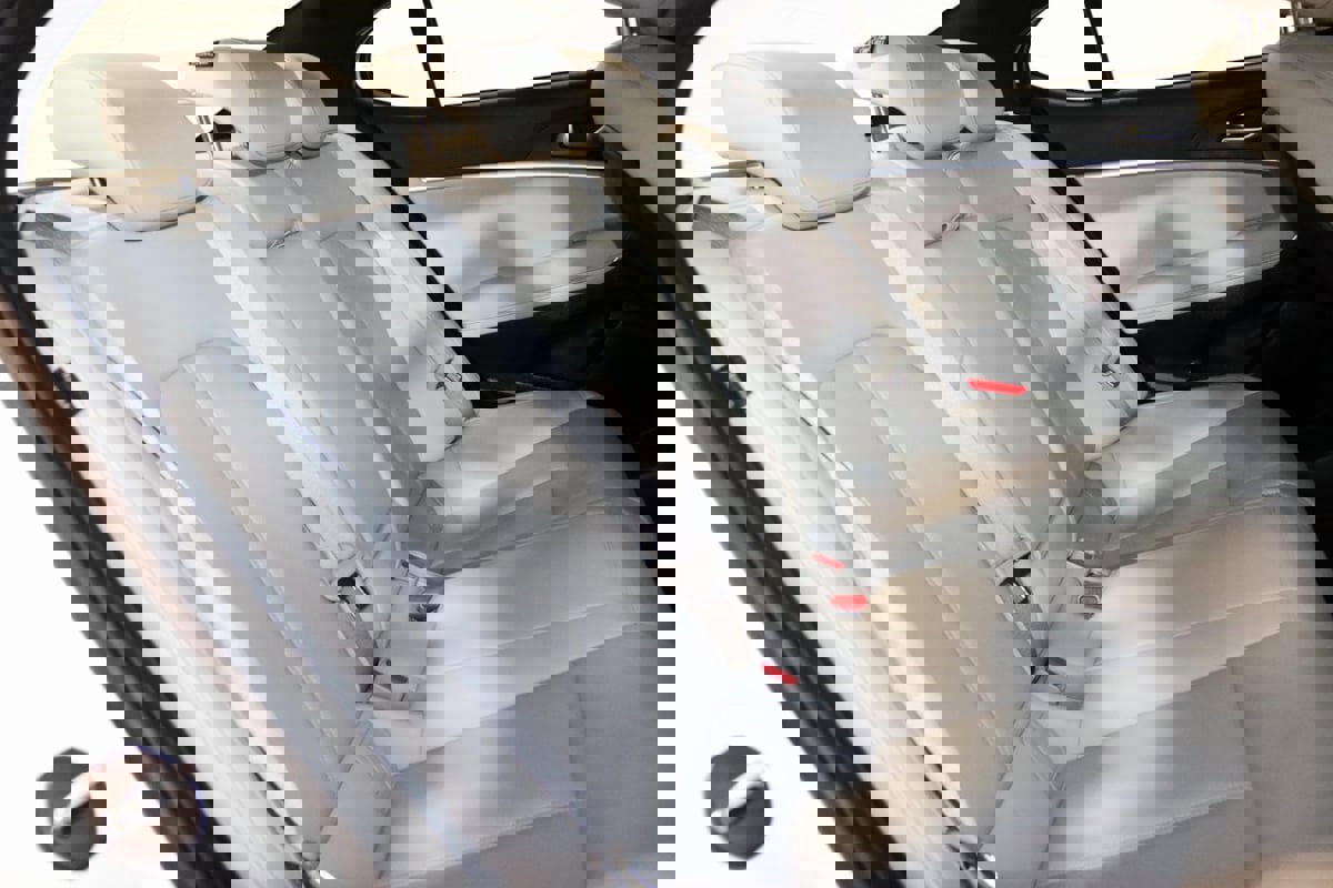 Used 2024 Genesis G70 2.5T image 60