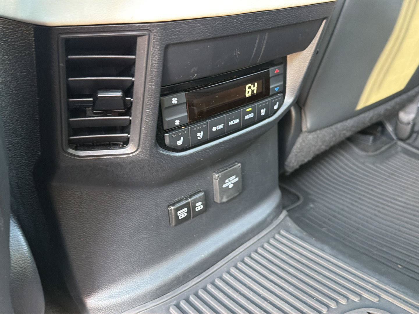 Certified 2024 Toyota Sequoia Capstone AWD/4WD image 12