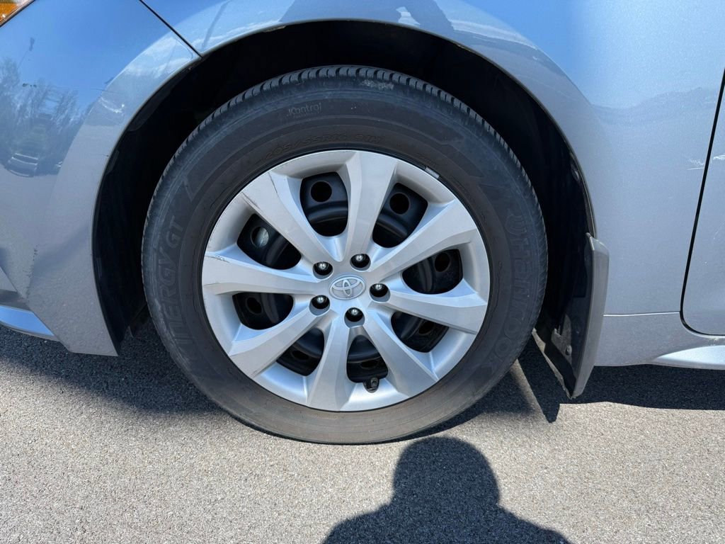 Used 2021 Toyota Corolla LE FWD image 9