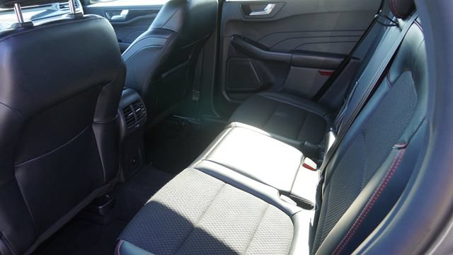 Used 2025 Ford Escape ST-Line AWD/4WD image 14