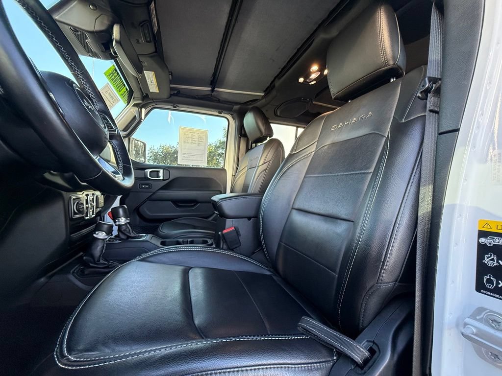 Used 2021 Jeep Wrangler Unlimited Sahara w/ Cold Weather Group AWD/4WD image 32