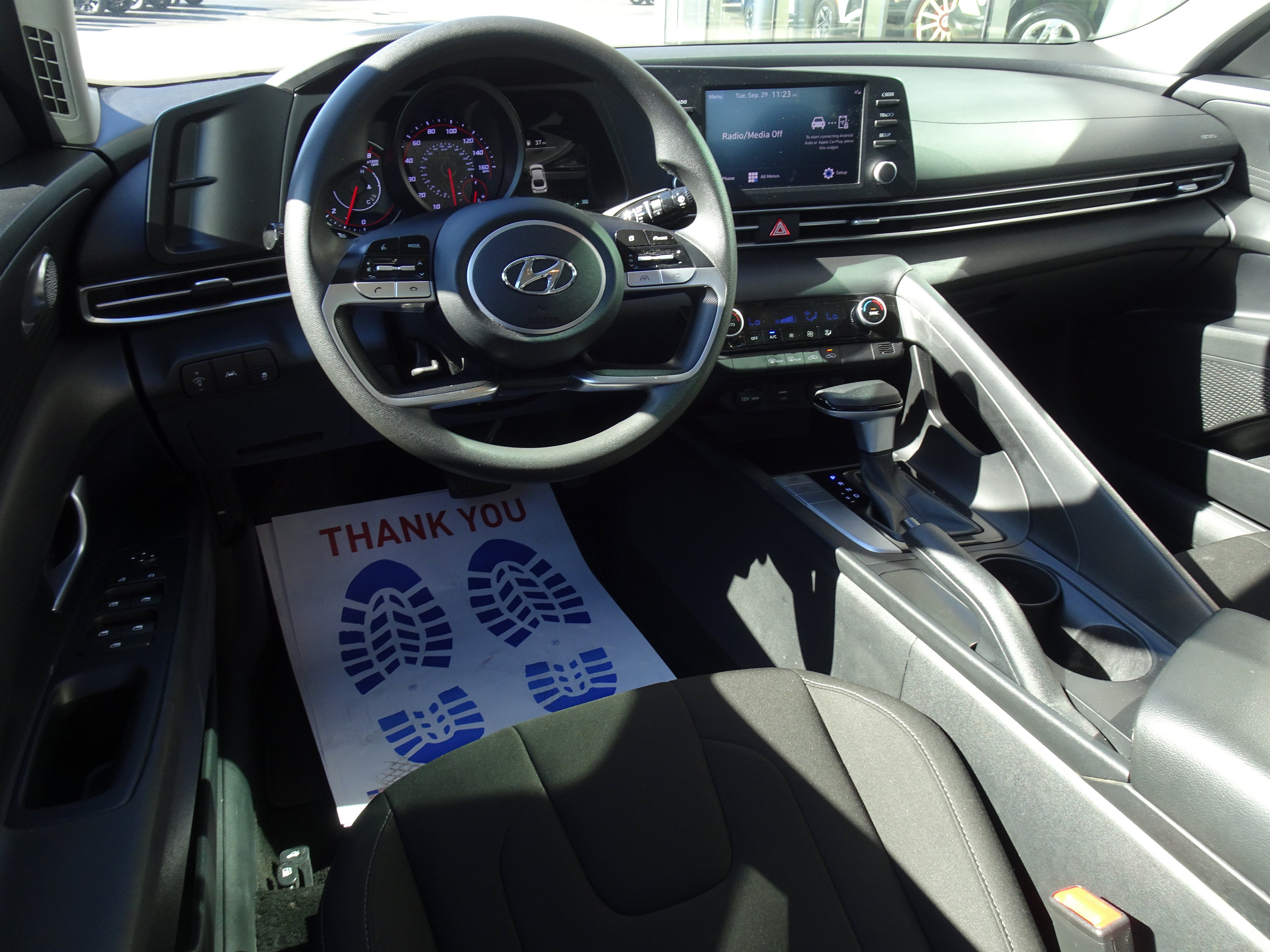 Used 2023 Hyundai Elantra SEL w/ Cargo Package FWD image 13