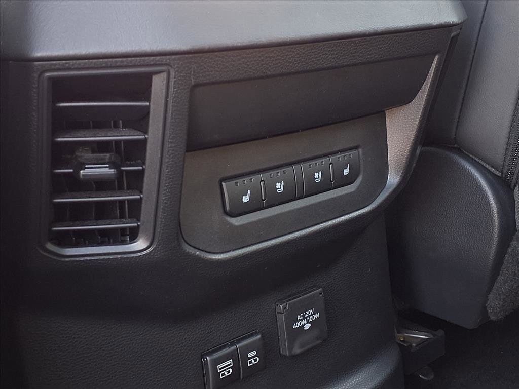 Used 2023 Toyota Tundra Platinum image 30