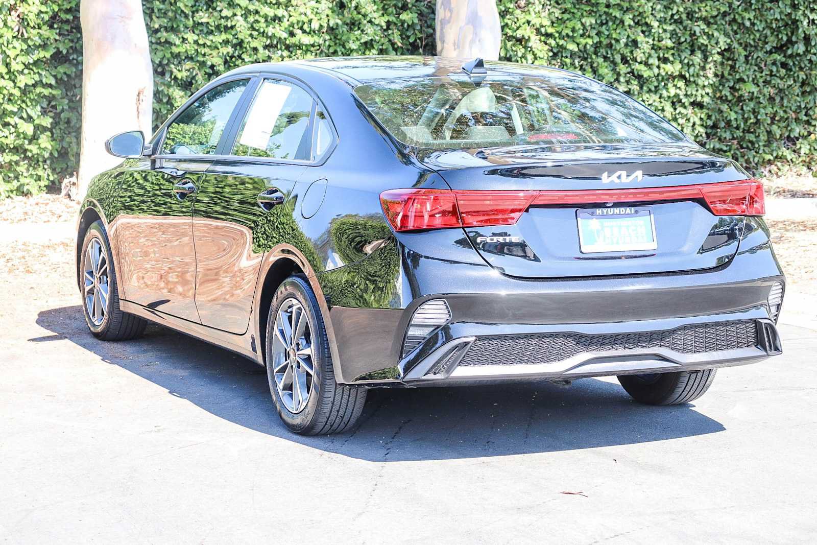 Used 2024 Kia Forte LXS FWD image 7