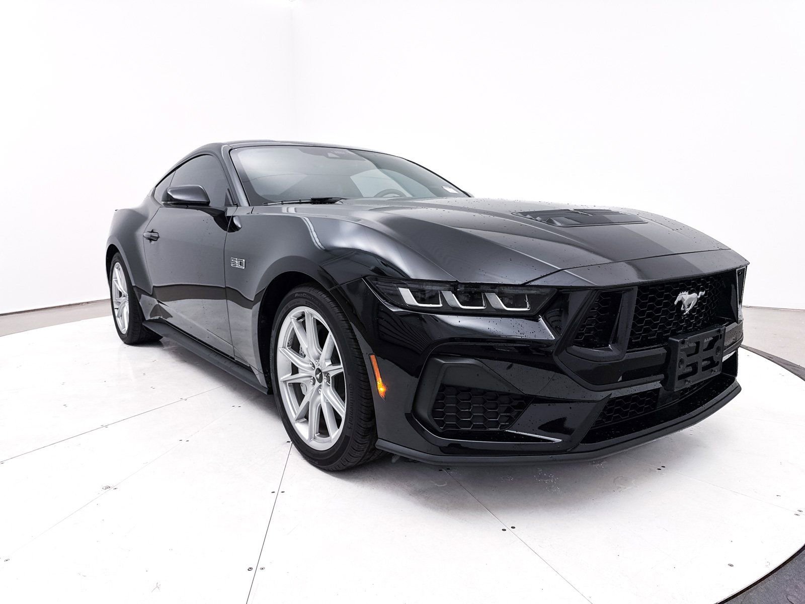 Used 2024 Ford Mustang GT Premium image 11