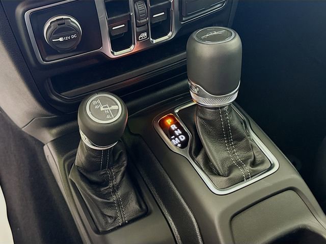 New 2025 Jeep Gladiator Sport w/ Premium Package image 17