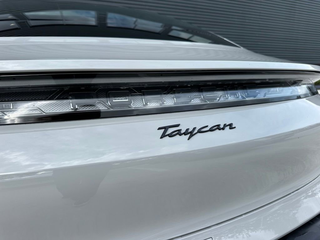 Used 2026 Porsche Taycan image 14