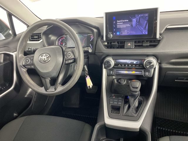 Used 2023 Toyota RAV4 LE AWD/4WD image 13