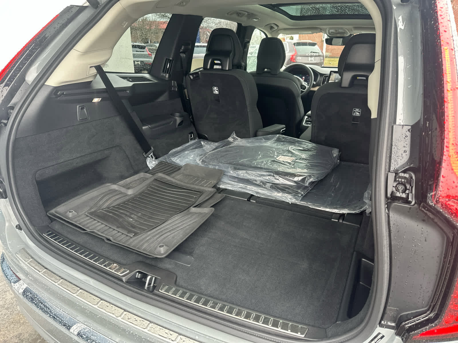 Used 2026 Volvo XC90 B6 Plus w/ Protection Package Premier image 11