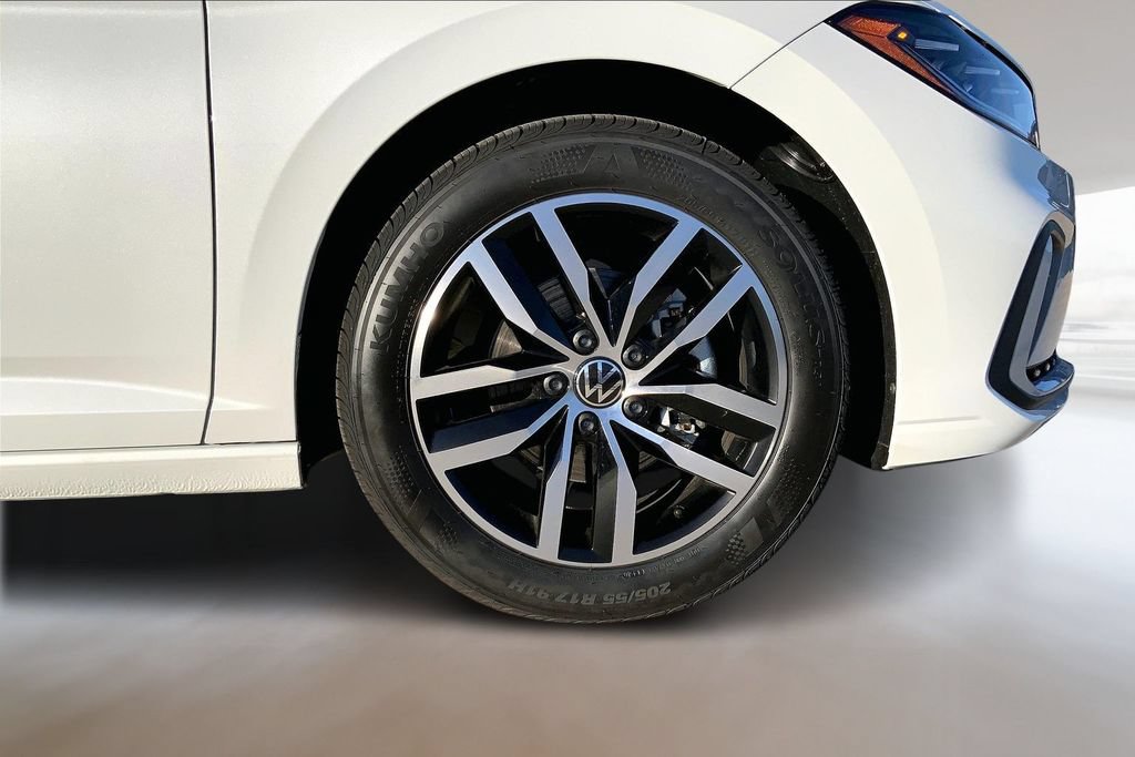 New 2026 Volkswagen Jetta SE FWD image 13