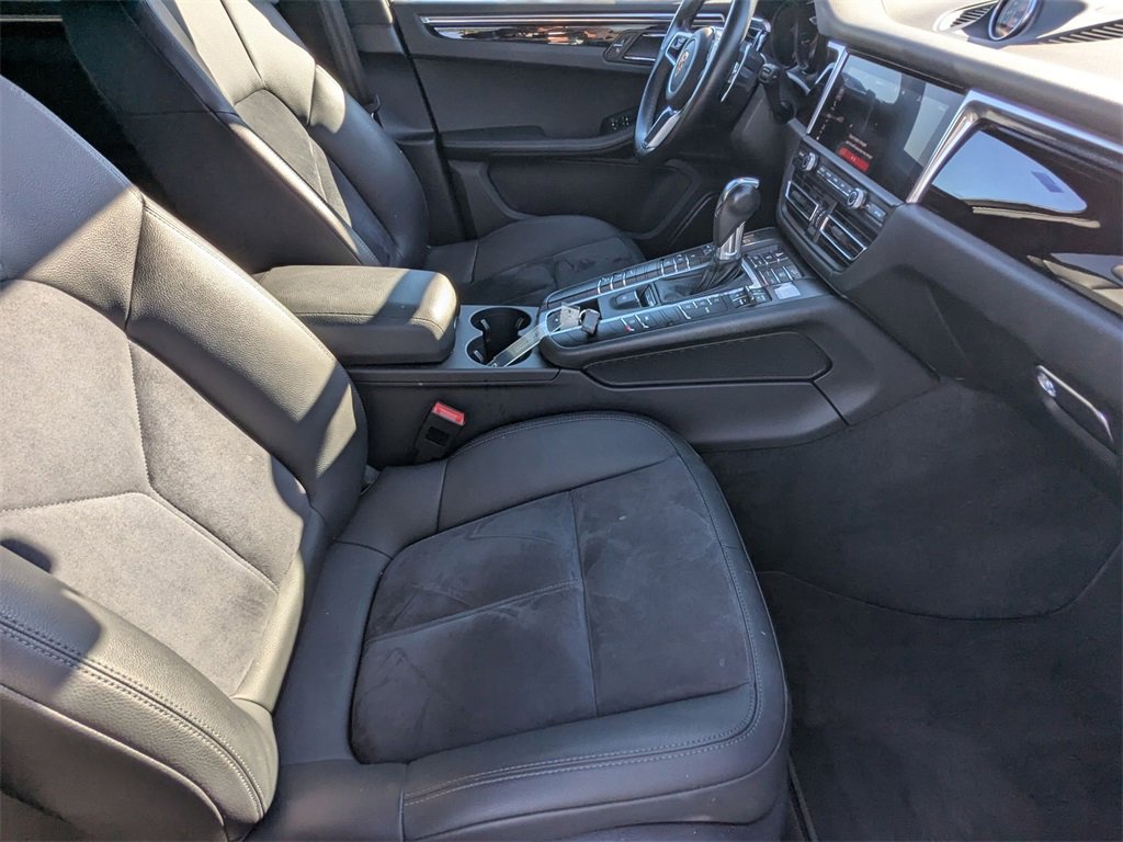 Used 2021 Porsche Macan S image 20