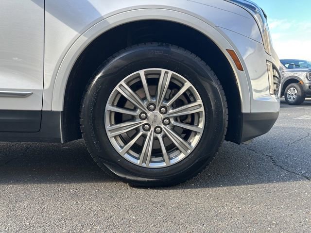 Used 2018 Cadillac XT5 Luxury w/ Driver Awareness Package image 40