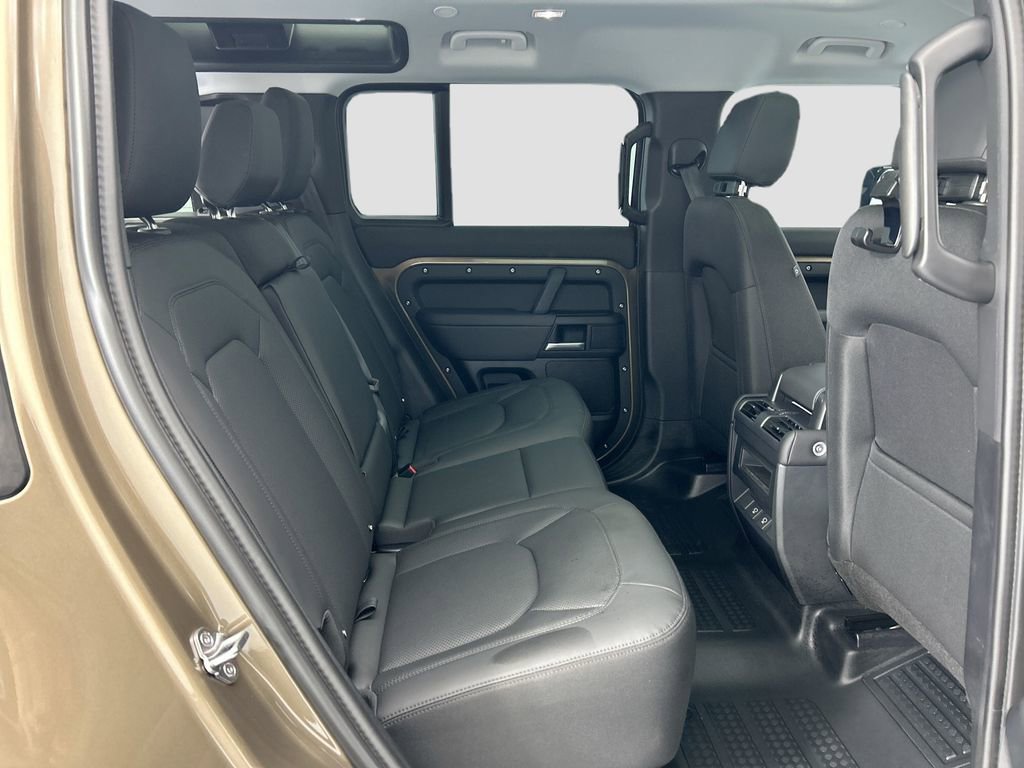 Certified 2025 Land Rover Defender 110 S image 21