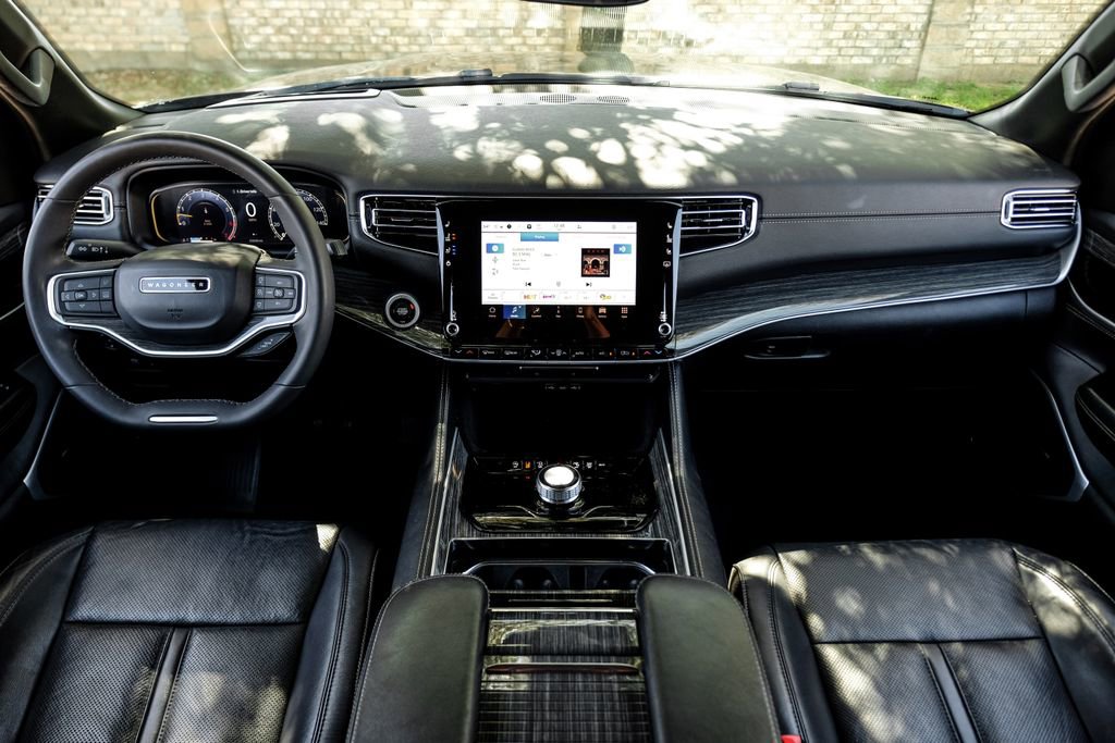 Used 2022 Jeep Wagoneer Series III image 5