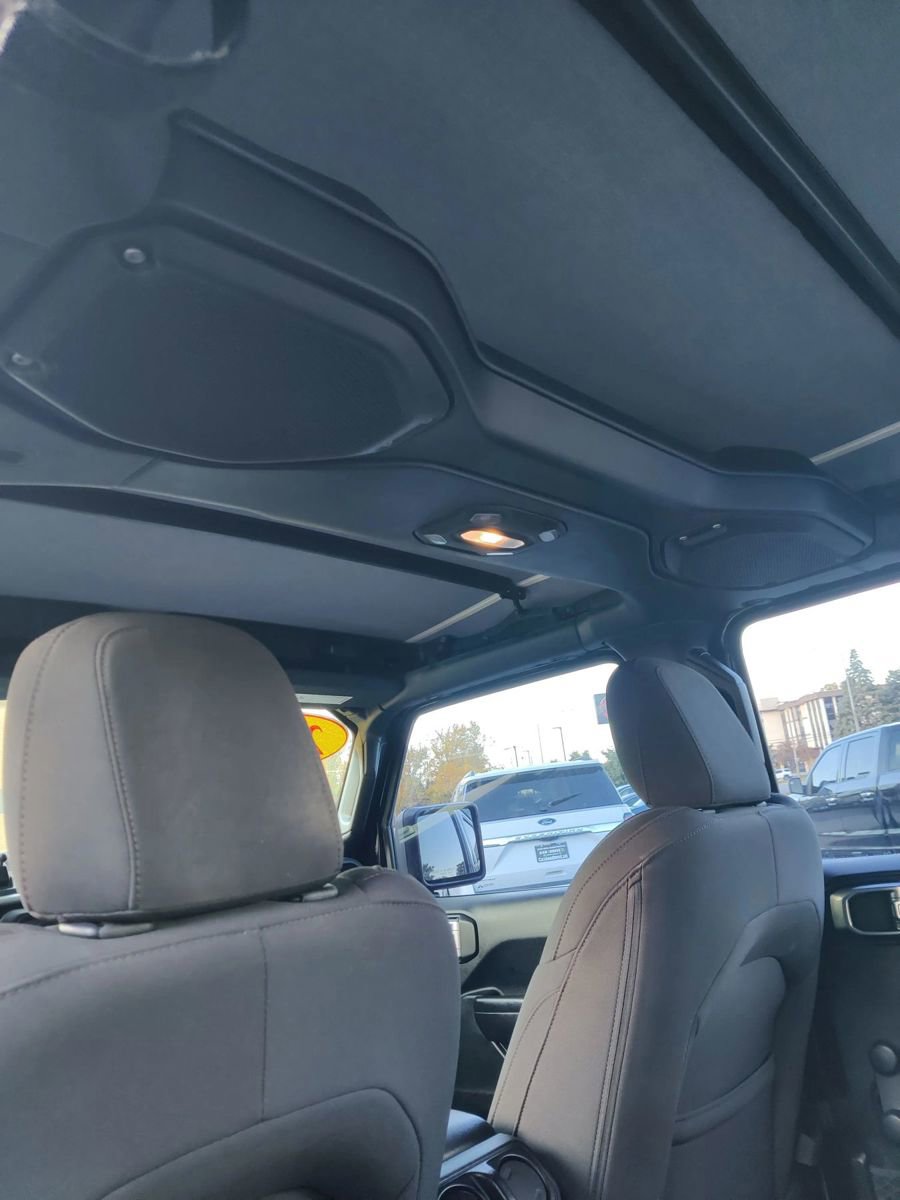 Used 2018 Jeep Wrangler Unlimited Sport image 15