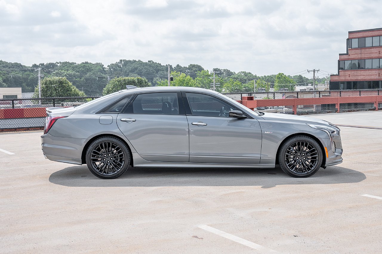 Used 2019 Cadillac CT6 V w/ Driver Assist Package AWD/4WD image 10