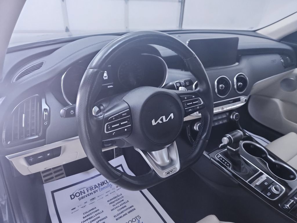 Certified 2023 Kia Stinger GT-Line w/ Sun & Sound Package AWD/4WD image 20