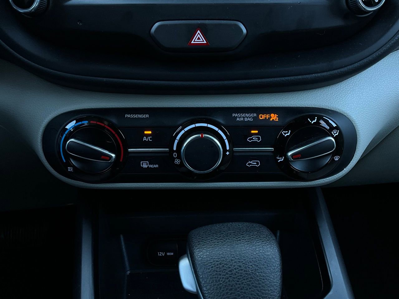 Used 2025 Kia Soul LX w/ LX Technology Package image 25