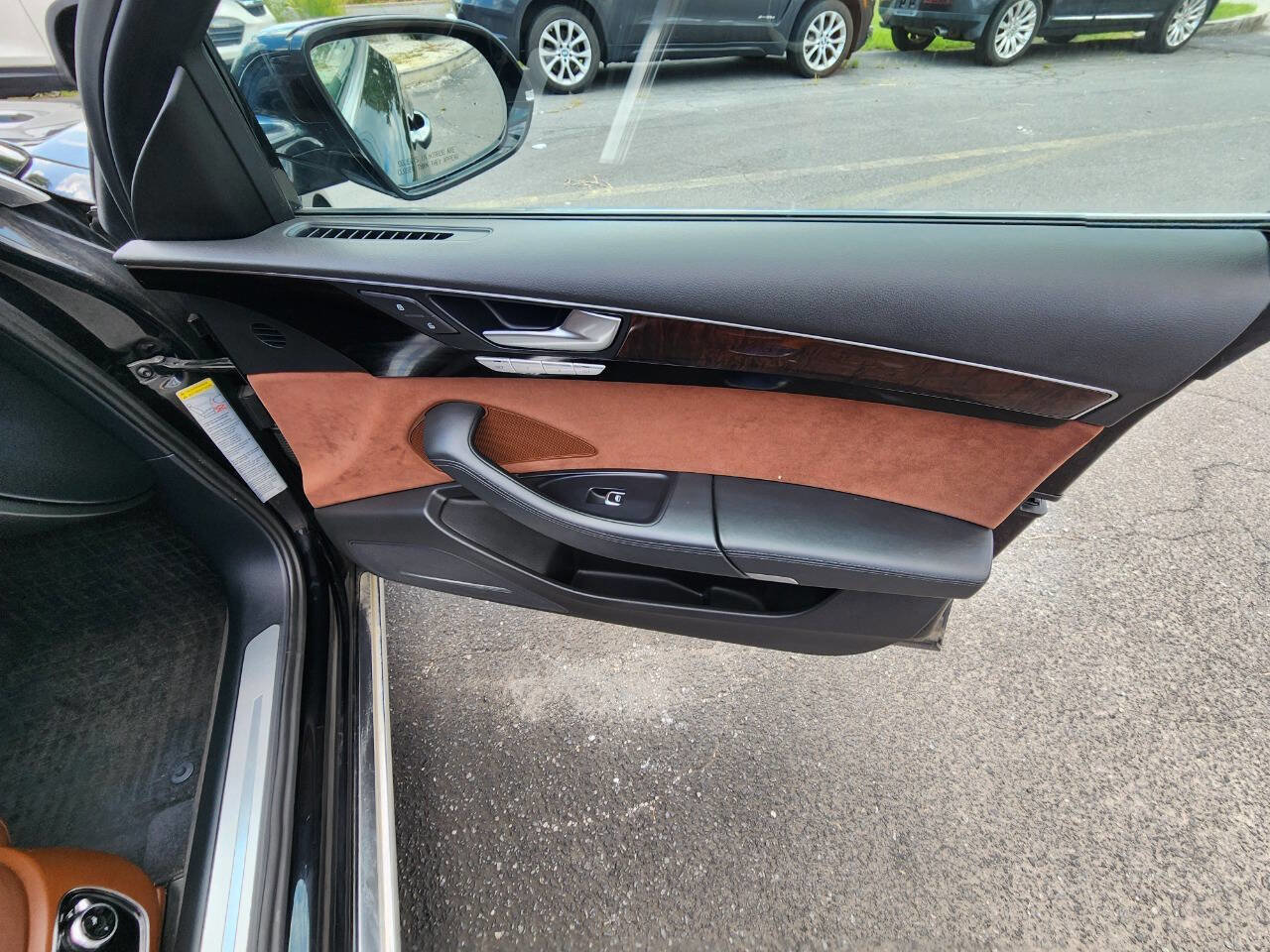 Used 2014 Audi A8 L 3.0T w/ Premium Package image 39