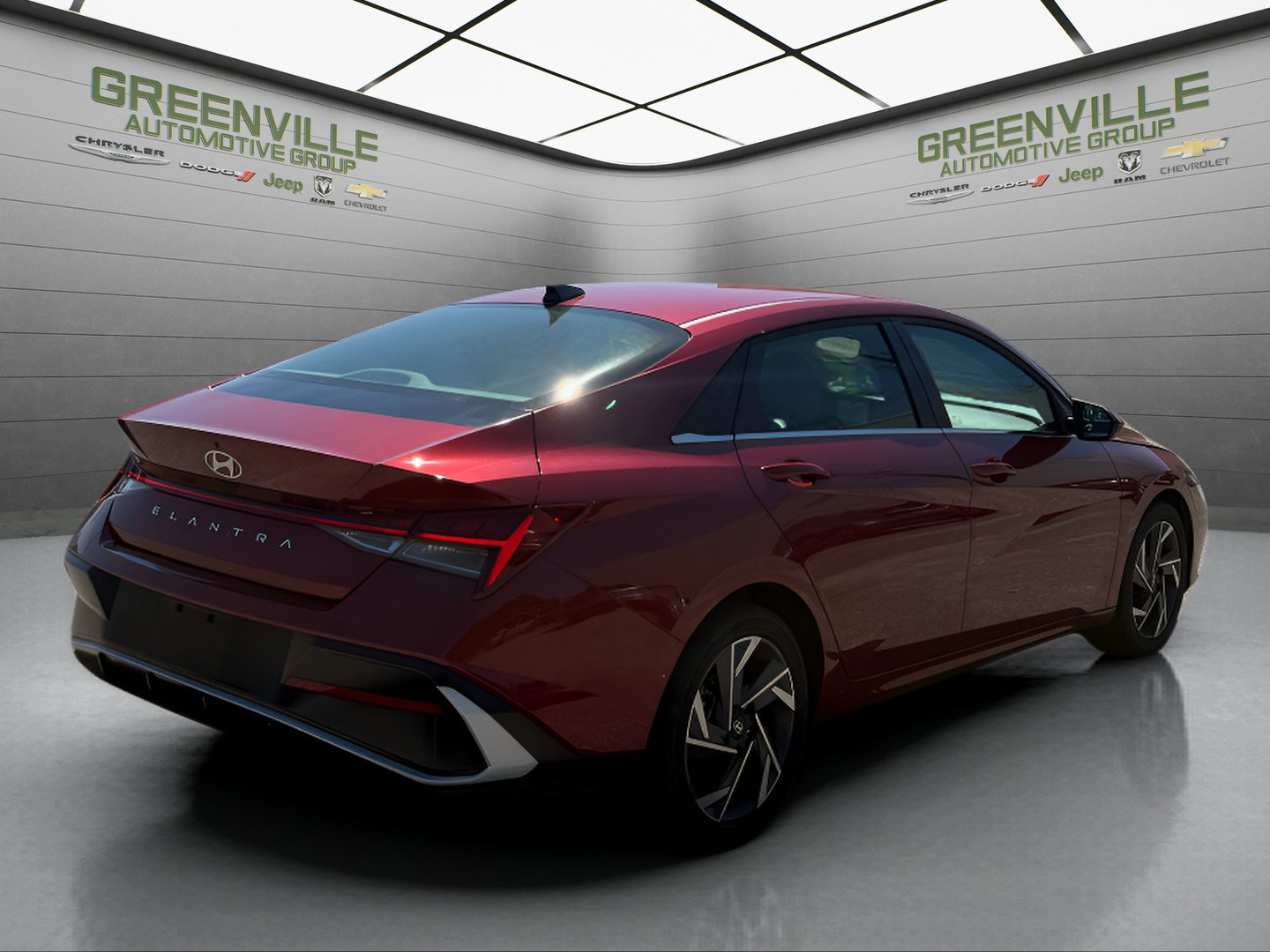 Used 2025 Hyundai Elantra SEL FWD image 5