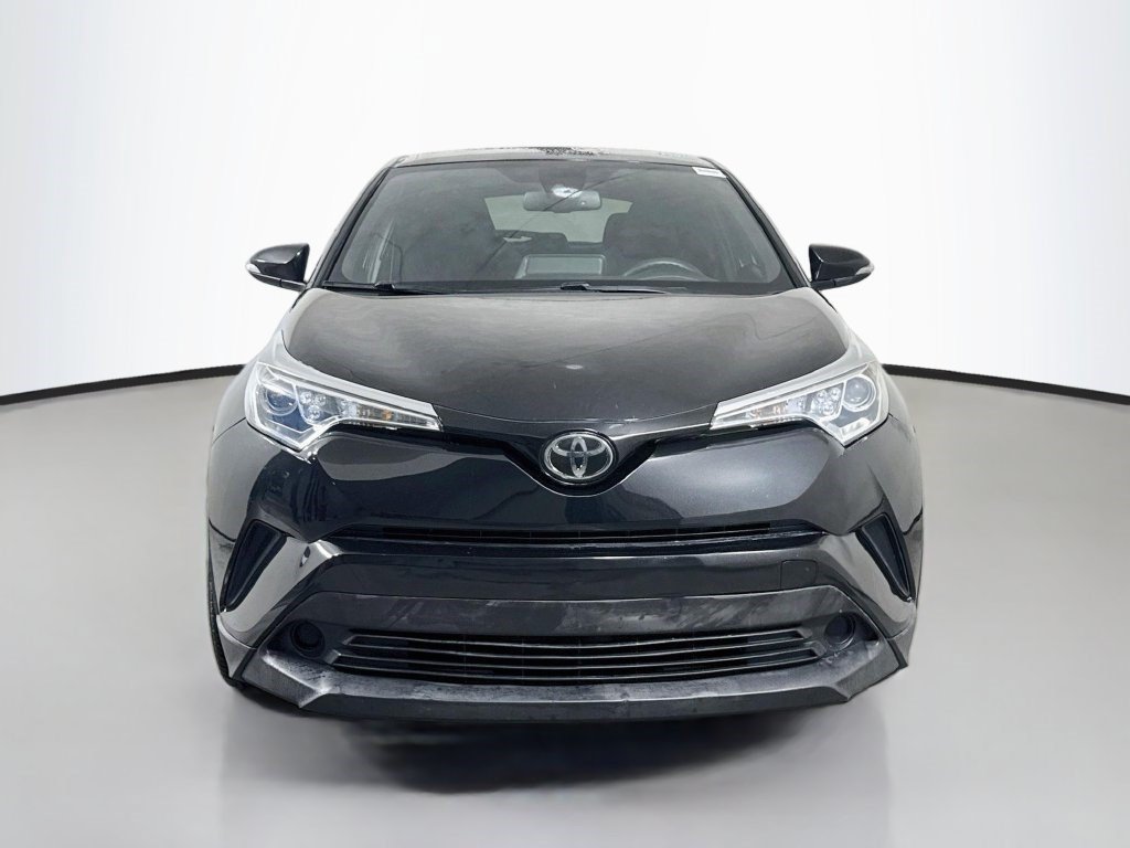 Used 2019 Toyota C-HR LE FWD image 2