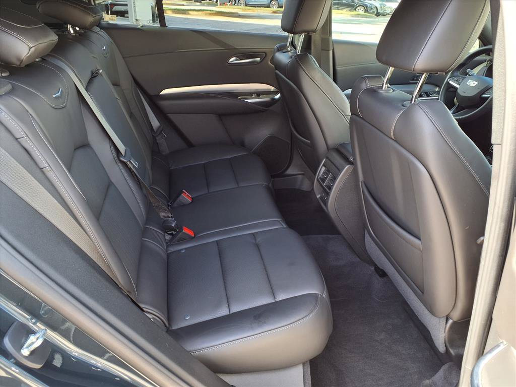 Used 2020 Cadillac XT4 Premium Luxury w/ Enhanced Visibility Package FWD image 13