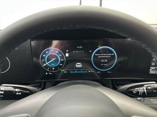 New 2025 Hyundai Elantra SEL image 25