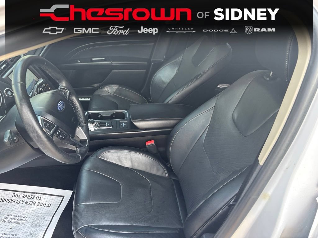 Used 2020 Ford Fusion Energi Titanium FWD image 25