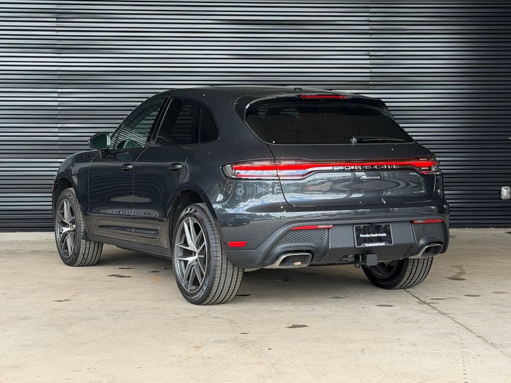 New 2026 Porsche Macan AWD/4WD image 3