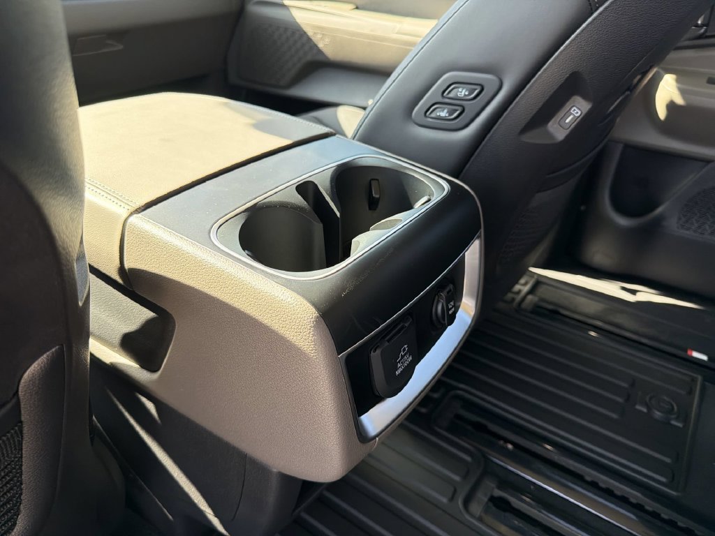 New 2027 Kia Carnival SX FWD image 25