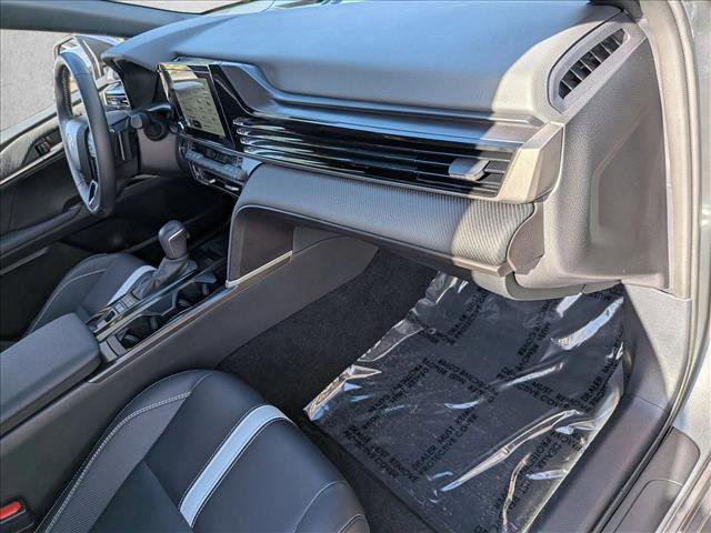 Used 2025 Toyota Camry SE image 21