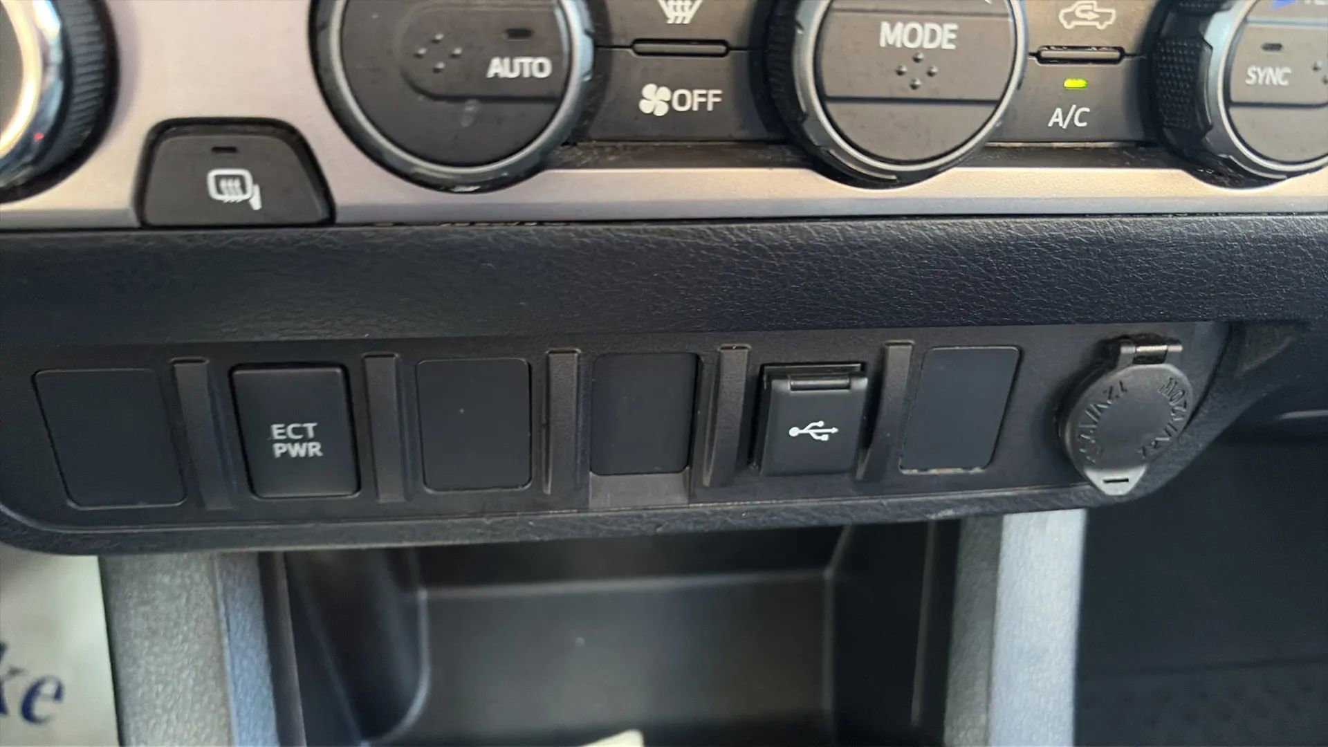 Used 2021 Toyota Tacoma SR5 image 59