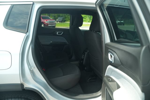Used 2024 Jeep Compass Sport AWD/4WD image 22