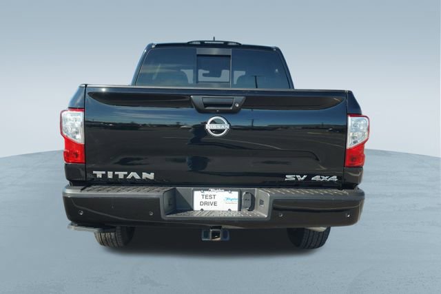 Used 2024 Nissan Titan SV w/ SV Convenience Package image 8