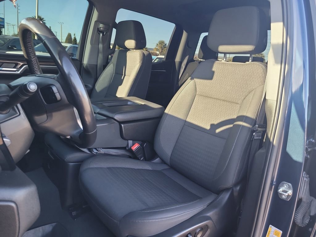 Used 2022 Chevrolet Silverado 1500 LT image 17