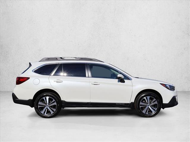 Used 2018 Subaru Outback 2.5i Limited AWD/4WD image 4