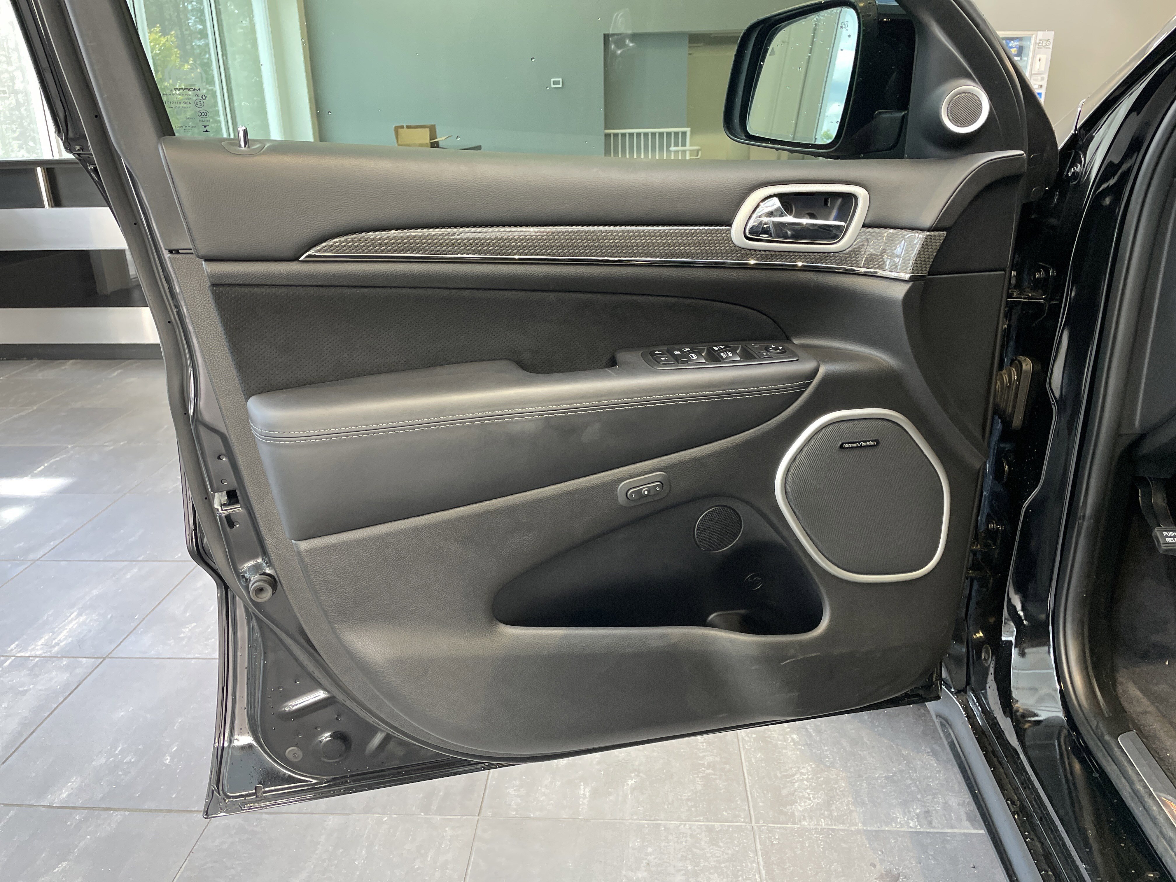 Used 2018 Jeep Grand Cherokee Trackhawk AWD/4WD image 14