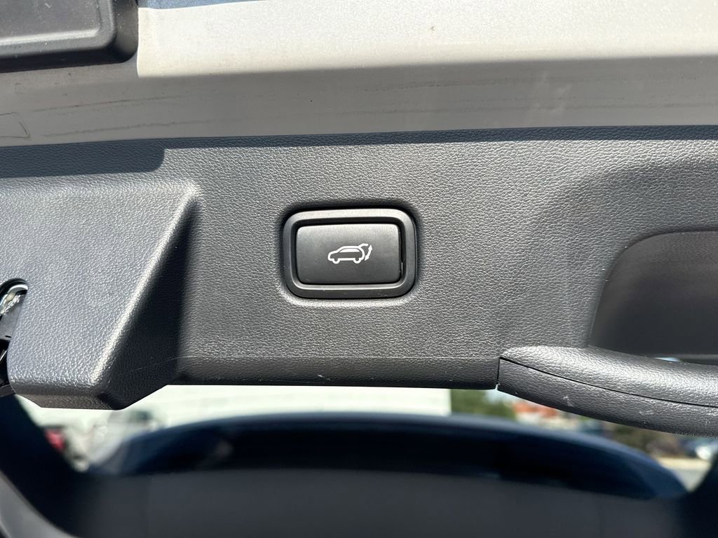 Used 2024 Hyundai Tucson Limited image 19