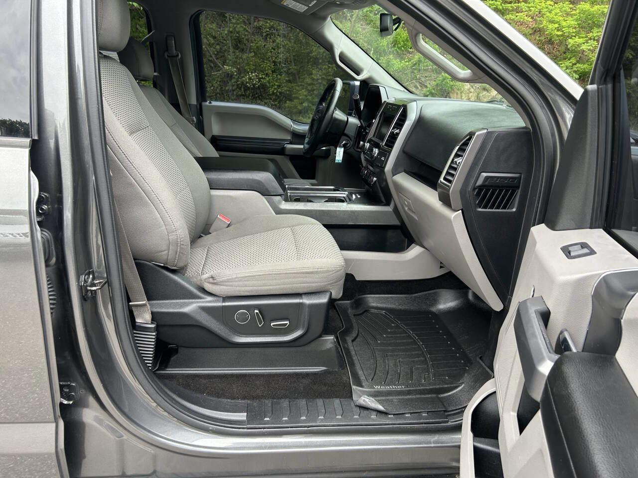 Used 2015 Ford F150 XLT w/ Equipment Group 302A Luxury image 18