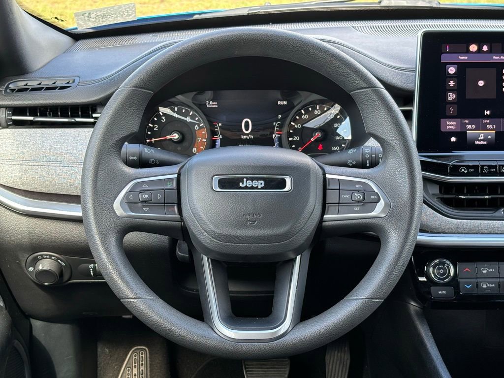 Used 2024 Jeep Compass Sport image 15