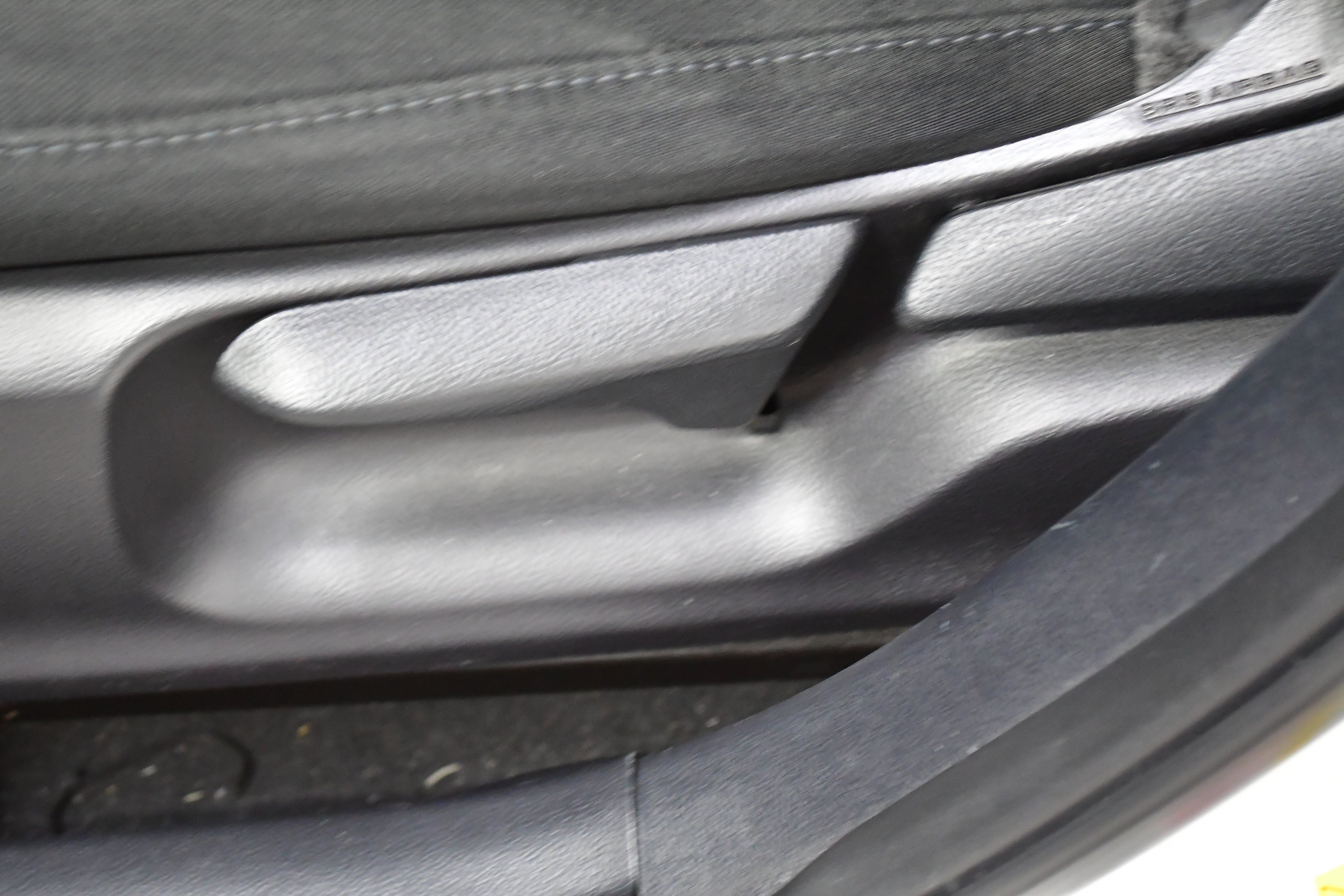 Used 2022 Toyota Prius LE image 22