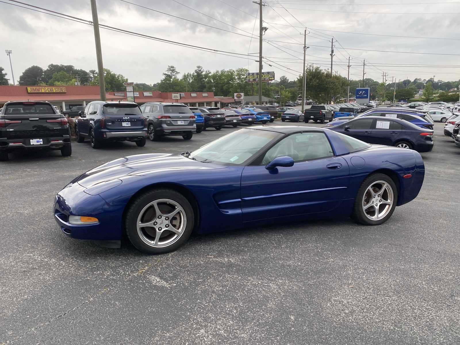 Used 2004 Chevrolet Corvette Coupe w/ Preferred Equipment Group RWD image 9