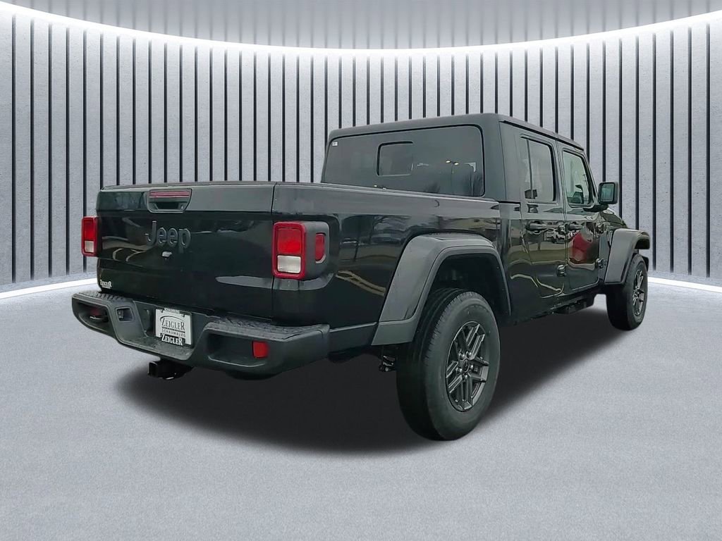 New 2026 Jeep Gladiator Sport image 3